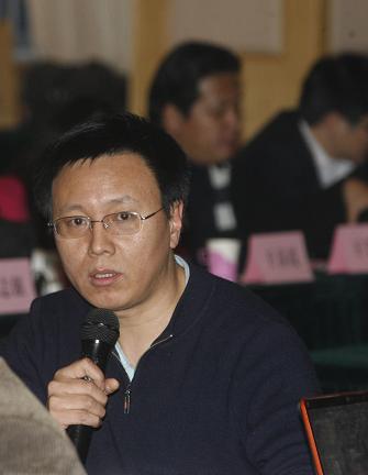 张建伟:读一些好书我就不会惆怅《律师文摘》2010年会精彩发言之十)
