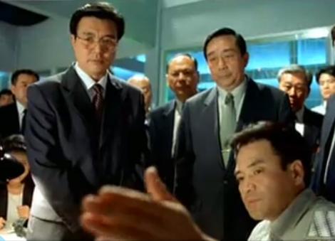 【空姐圈】电影紧急迫降里扮演市委书记的演员像谁?0/? 分享