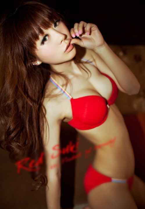 红内衣美女_内衣美女(3)